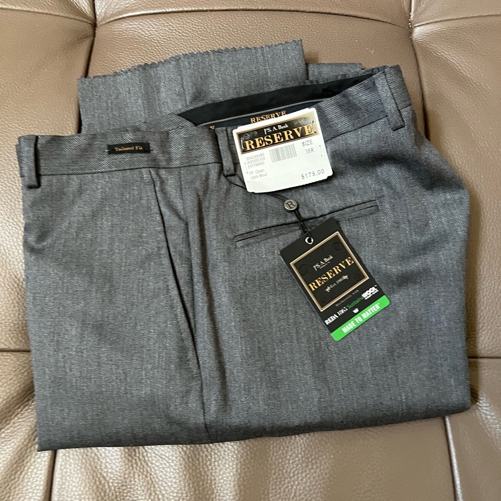 NWT Jos A. Banks Men Trousers size 38 no hem